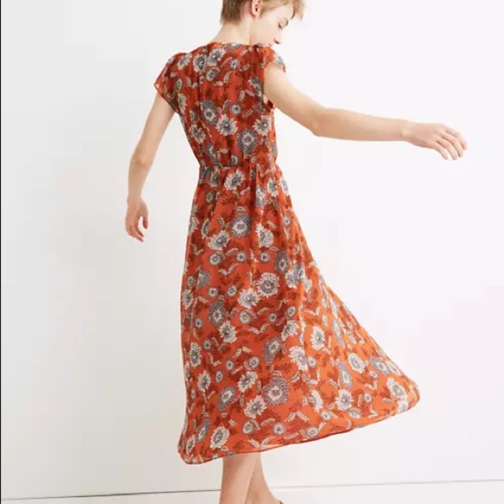 Madewell Midi Dress in Gathered Blooms